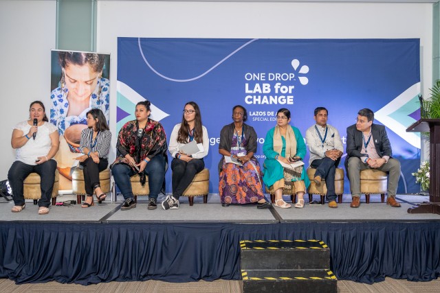 Storytelling session panel with representatives from the Lazos de Agua Program, One Drop and the projects Pirursiivik, Guanajuato, ECED-Sahel, WASH Rajasthan and Sheohar. Photo: One Drop / RECO FILMS