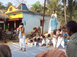 Children performing Social arts in India