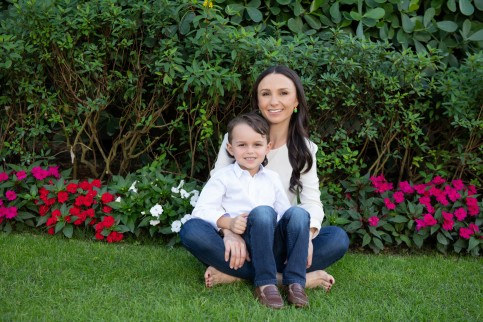 Georgina Bloomberg and her son.