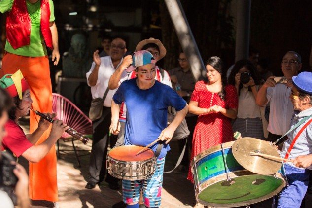 Social Art for Behaviour Change in action as part of the Y Kuaa Project in Paraguay (2017–2022). Credit: Terry Hughes.