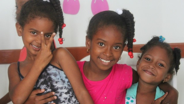 petites filles qui sourient