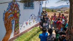 Part of the SABC interventions of the Quiché Project, children and adults participate in the creation and production of murals that generate reflection processes centered on water, sanitation, and hygiene.