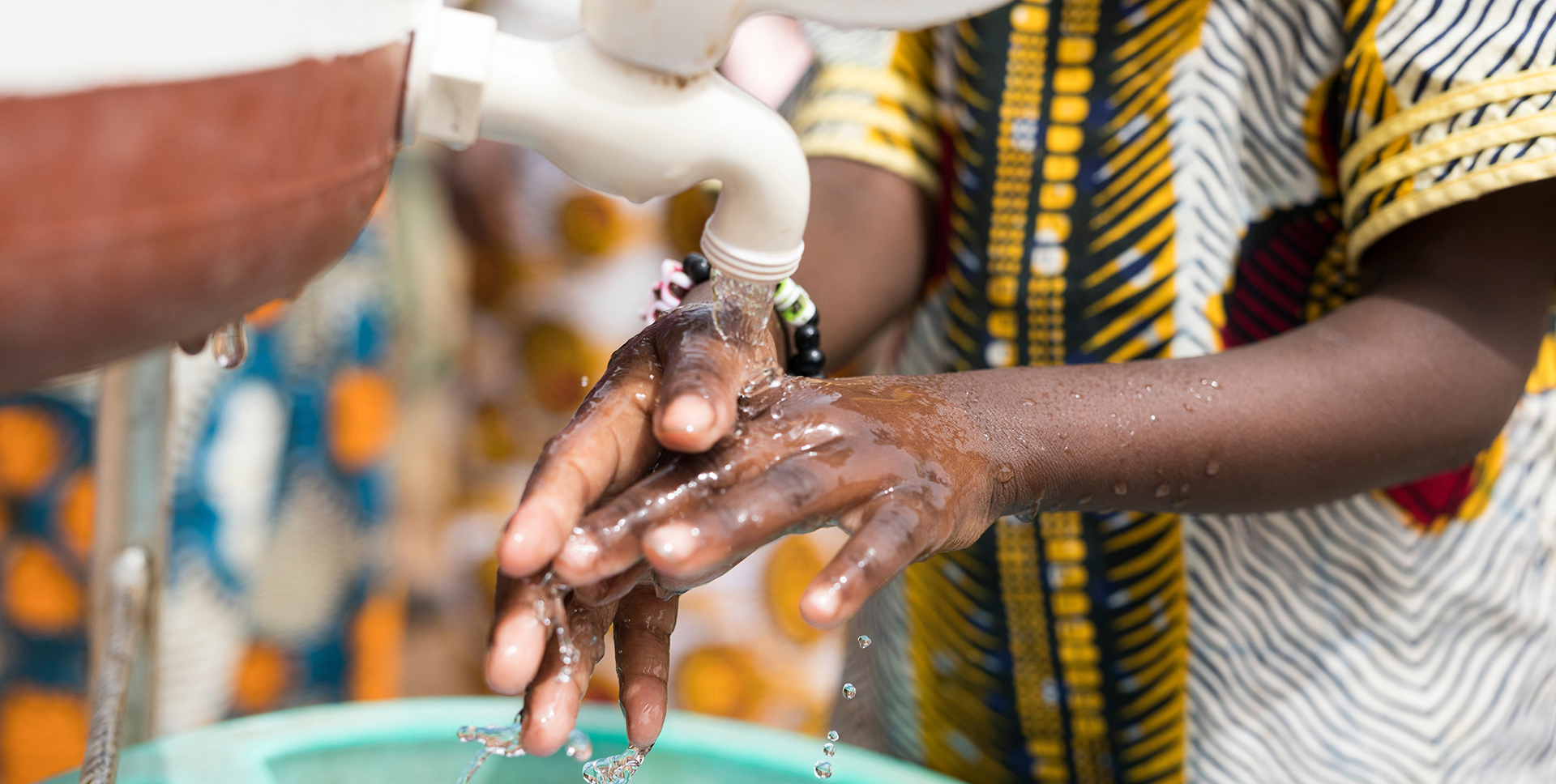 Notre travail se poursuit maintenant, dans le futur et pour le futur